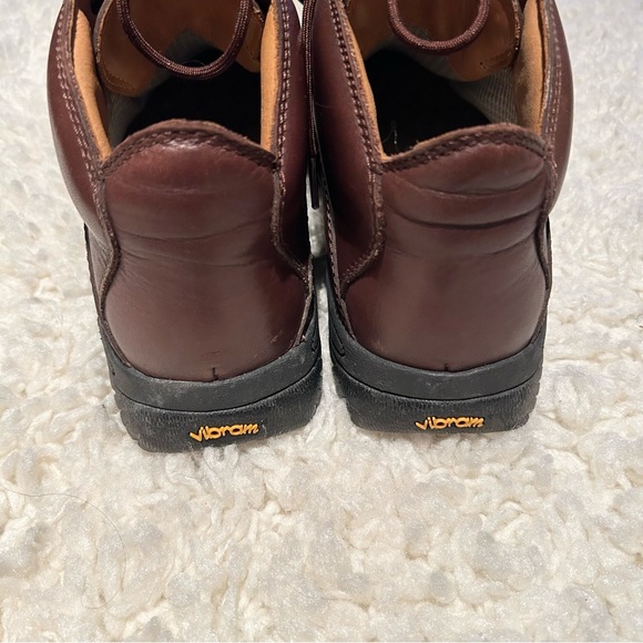 UGG Vibram Leather Lace-Up Chukka Boots Men’s Size 10.5 - Picture 5 of 12